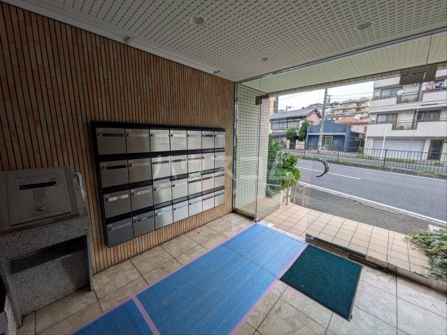 ペガサスマンション白楽の外観写真