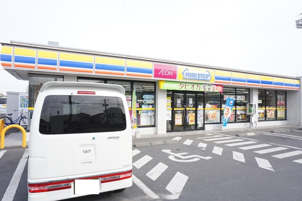 コンビニ　ミニストップ 越谷川柳店（コンビニ）まで947m