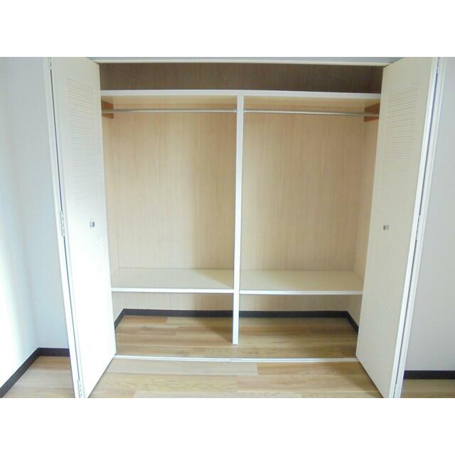 収納　南洋室クローゼット