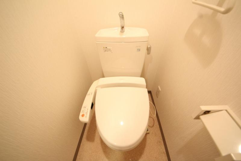 トイレ　ゆったりとした空間のトイレです