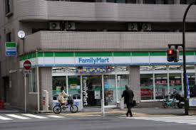 コンビニ　ファミリーマート 麻布十番店（コンビニ）まで1206m