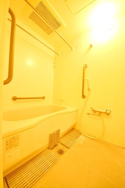 バス・シャワールーム　別部屋参考写真