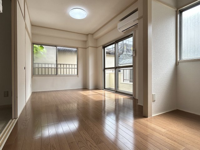 ゆたかハイムの居間写真