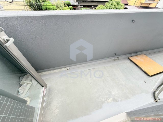バルコニー　同マンション別部屋　参考写真