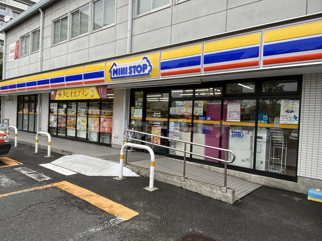 コンビニ　ミニストップ亀戸9丁目店（コンビニ）まで180m