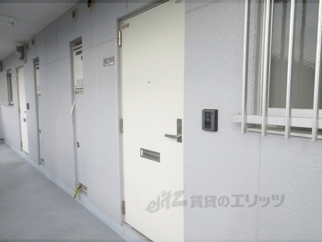 フラットフィールドの外観写真
