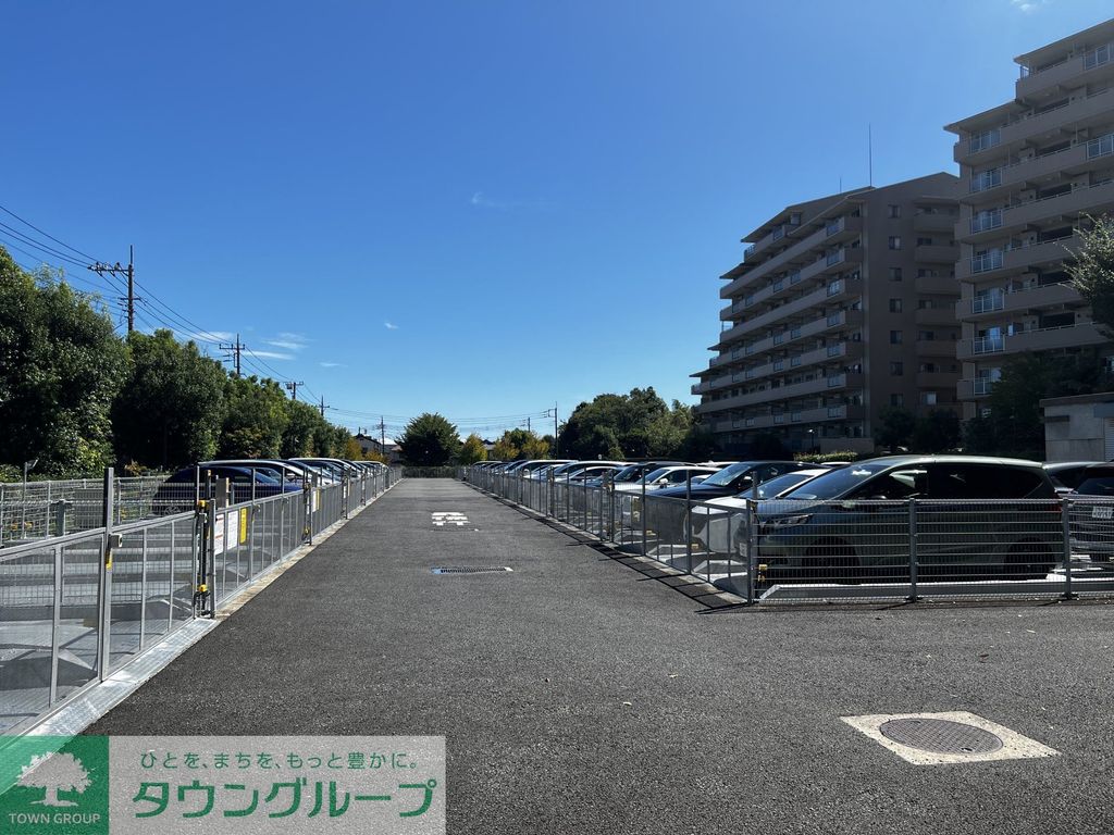 駐車場　敷地内駐車場