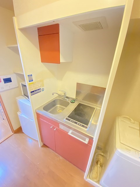 レオパレスProminentのキッチン写真