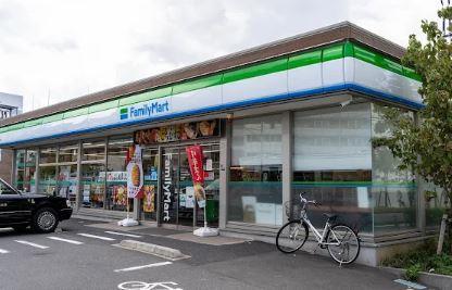 コンビニ　ファミリーマート 大田南六郷三丁目店（コンビニ）まで277m