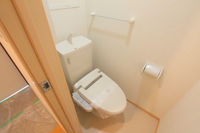ＪＲ宇野線 大元駅 徒歩10分 2階建 築14年のトイレ写真