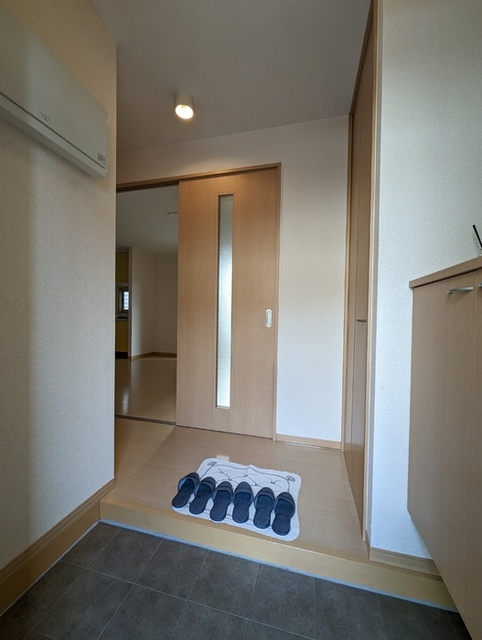 ローズコート名西の玄関写真