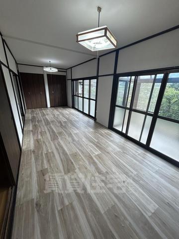 猪名川町広根字清水貸家の居間写真