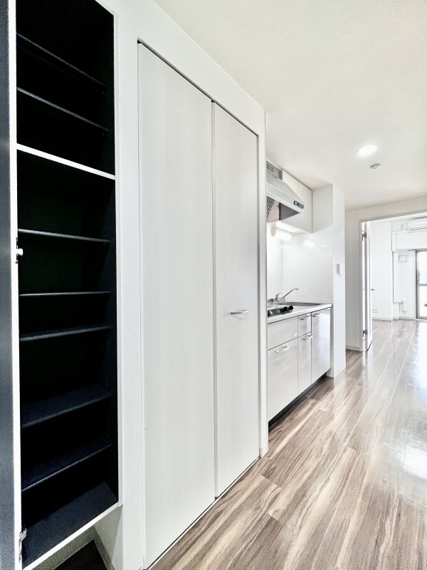 地下鉄名城線 矢場町駅 徒歩11分 13階建 築11年の玄関写真