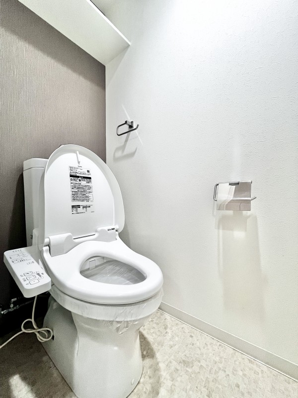 地下鉄名城線 矢場町駅 徒歩11分 13階建 築11年のトイレ写真