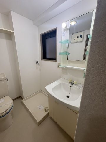 西鉄天神大牟田線 西鉄平尾駅 徒歩2分 15階建 築29年のトイレ写真