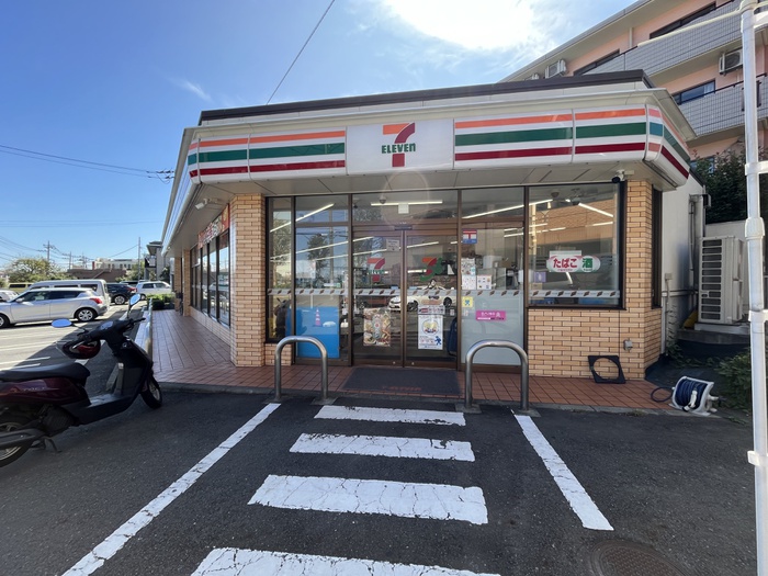 コンビニ　セブンイレブン横浜十日市場東店（コンビニ）まで103m