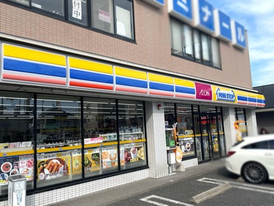 コンビニ　ミニストップ 泉中田東店（コンビニ）まで890m