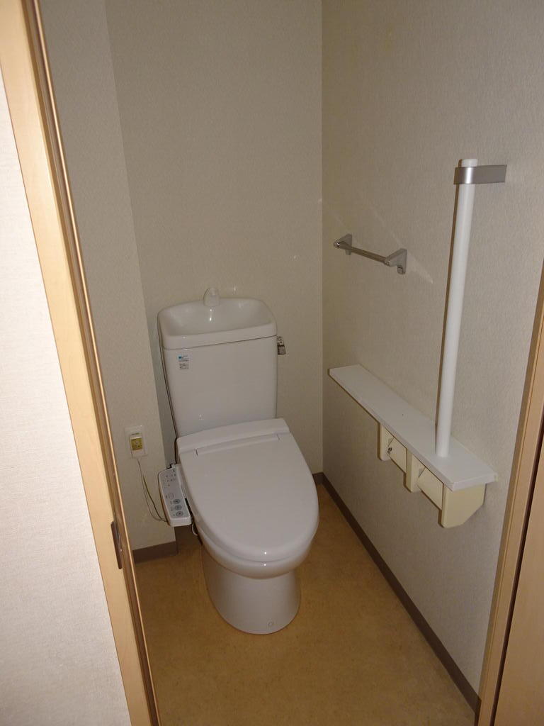 マロニエハイツ陽北A棟のトイレ写真