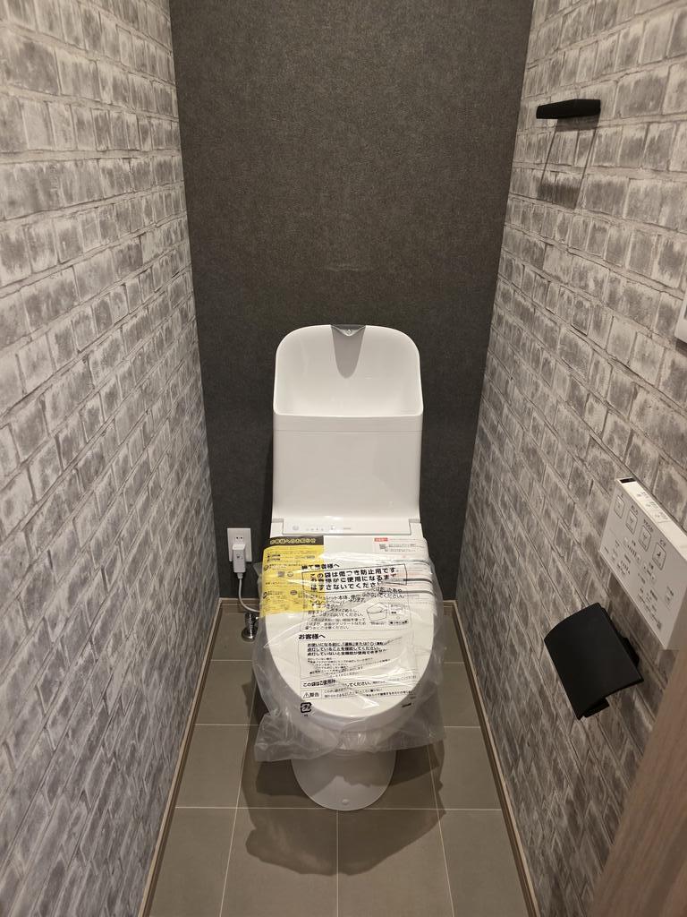 旗の台6丁目玄関土間に自転車・バイクが置けますのトイレ写真