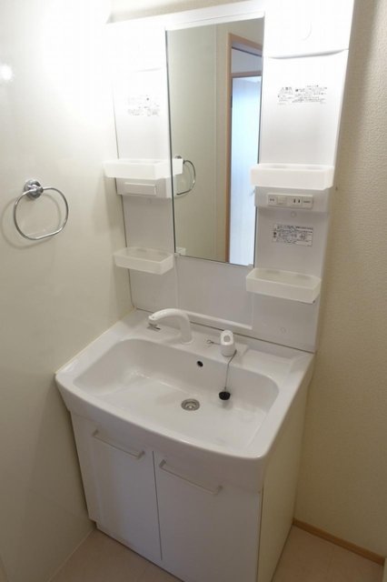 ＪＲ草津線 三雲駅 徒歩4分 3階建 築17年の内装写真