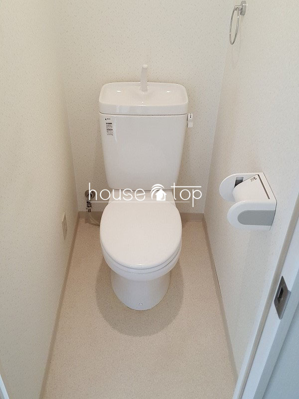 トイレ　バス・トイレ別が嬉しいですね♪