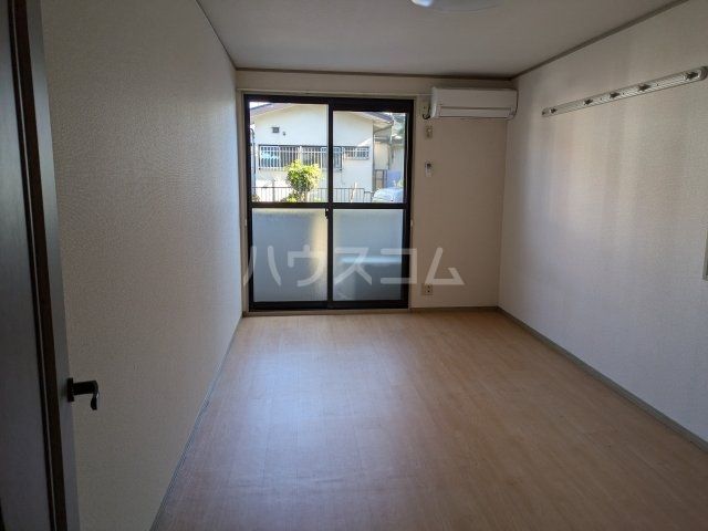 エクレール相原 Aの居間写真
