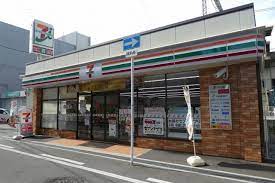 コンビニ　セブンイレブン　近鉄河内小阪駅南店（コンビニ）まで584m