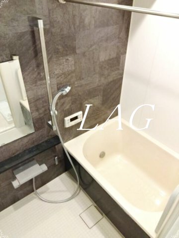 バス・シャワールーム　お風呂です。