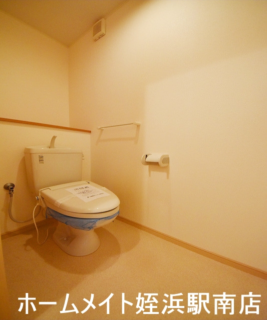 ＪＲ筑肥線 周船寺駅 徒歩11分 2階建 築17年のトイレ写真