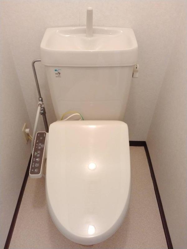 トイレ　イメージ写真（他部屋の写真です：間取り反転）