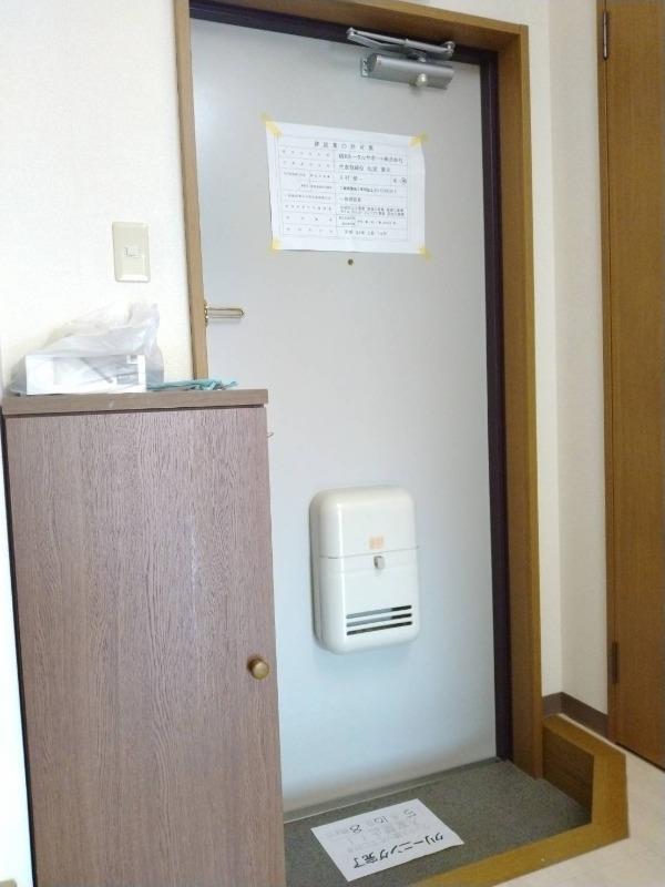 玄関　イメージ写真（他部屋の写真です：間取り反転）