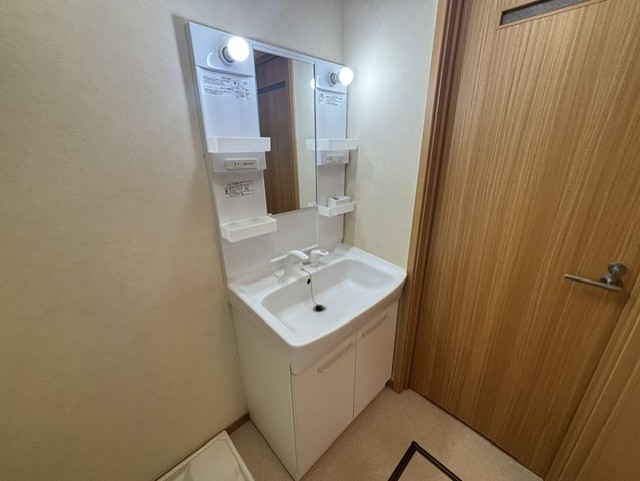 ＪＲ仙石線 榴ケ岡駅 徒歩7分 2階建 築17年の内装写真