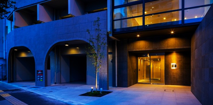 東京メトロ日比谷線 北千住駅 徒歩8分 築11年