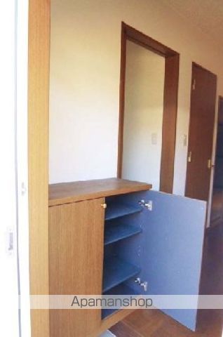 メゾン伊奈東 A棟の玄関写真