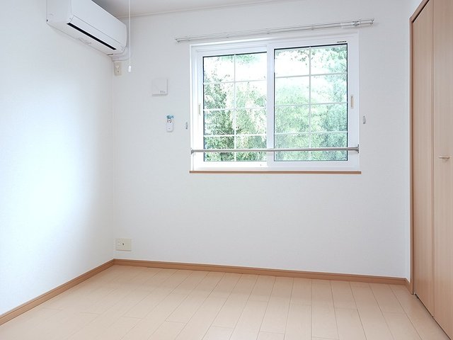 レジデンスヒル ヌマタ IIIの内装写真