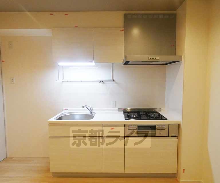 キッチン　システムキッチン搭載です。