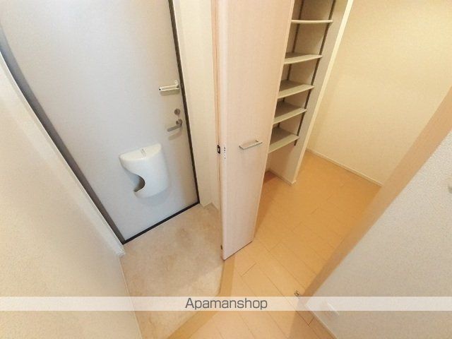 マーヴェラス コートの玄関写真