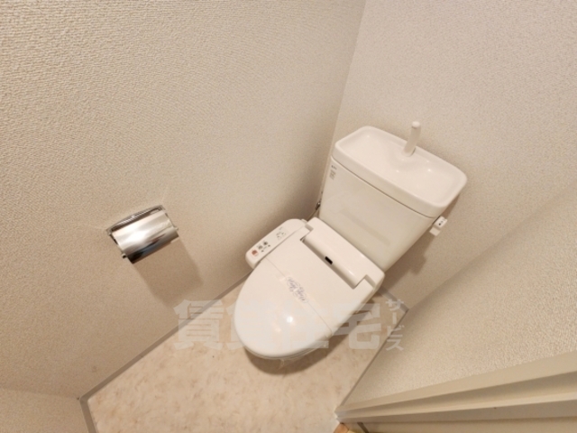 地下鉄御堂筋線 江坂駅 徒歩11分 9階建 築20年のトイレ写真