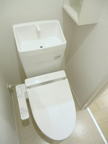 トイレ　ゆったりとした空間のトイレです