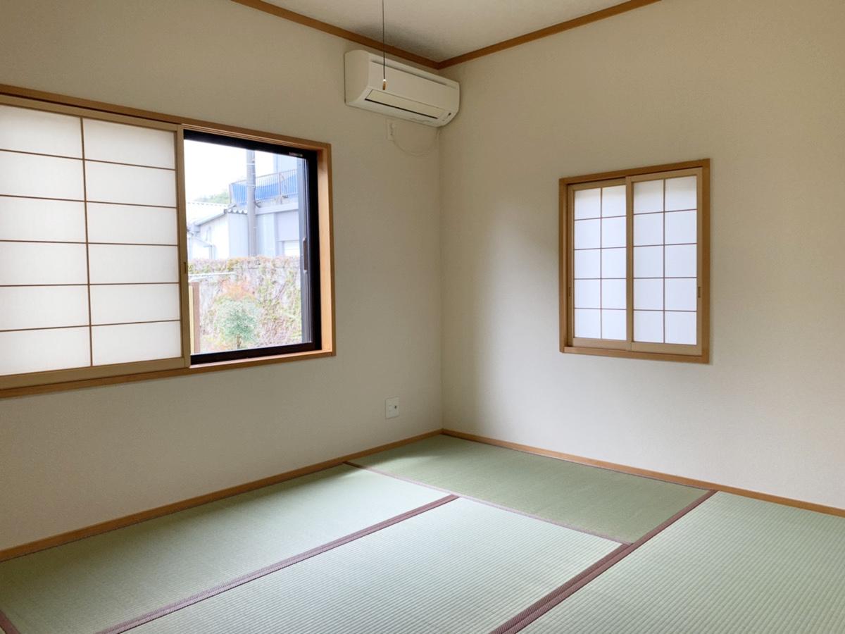本郷貸家の居間写真