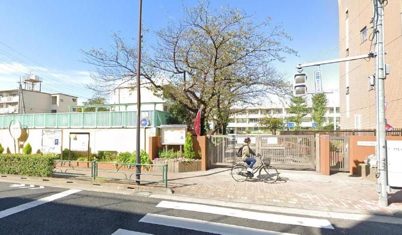 小学校　葛飾区立道上小学校（小学校）まで220m