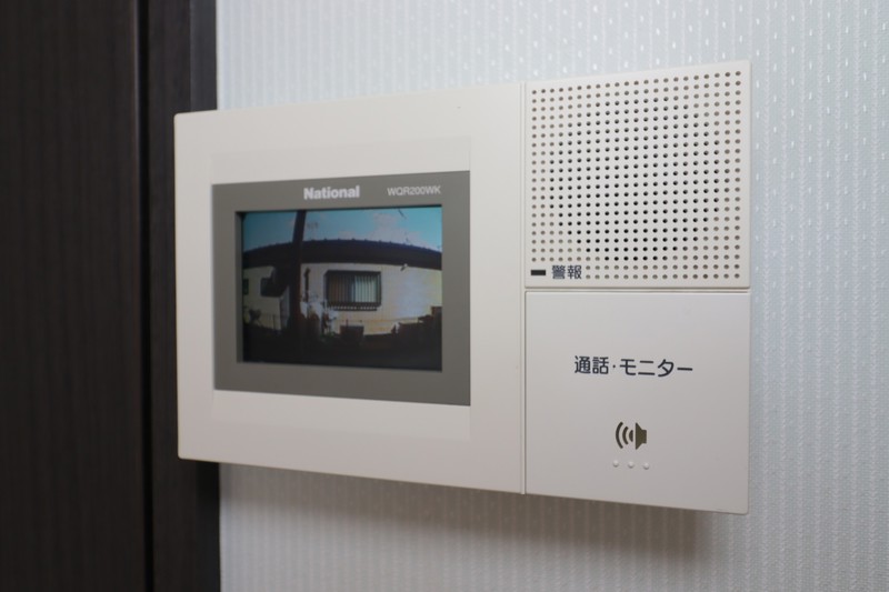 セキュリティ　モニター付きインターホン