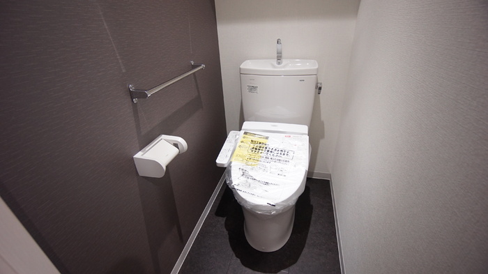 上越新幹線 新潟駅 徒歩11分 3階建 築11年のトイレ写真