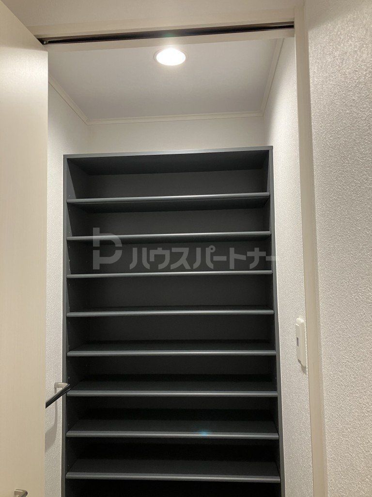 玄関　収納