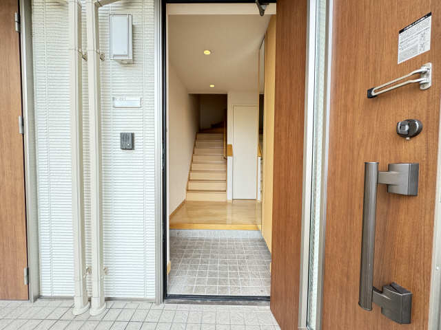 コンフォート引山南 B棟の玄関写真