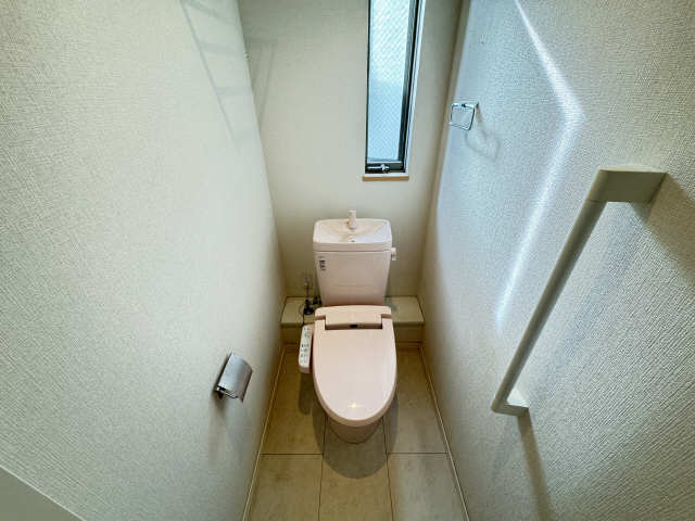 コンフォート引山南 B棟のトイレ写真