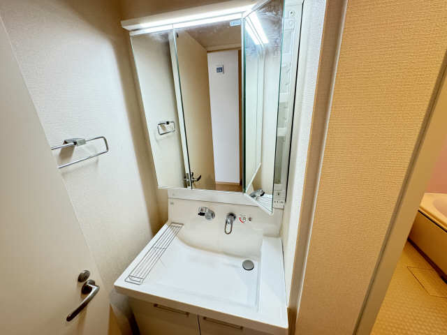 コンフォート引山南 B棟の内装写真