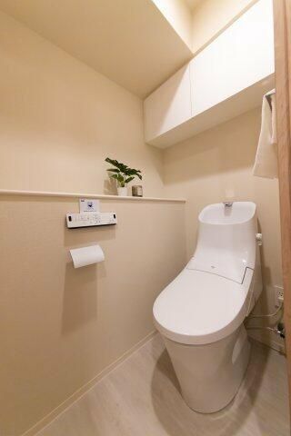 トイレ　写真は同タイプ住居です。