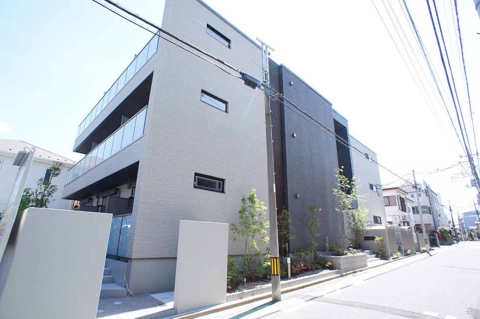 建物外観　ホテルライクのシャーメゾン