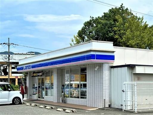 コンビニ　ローソン福知山かしの木台店（コンビニ）まで440m